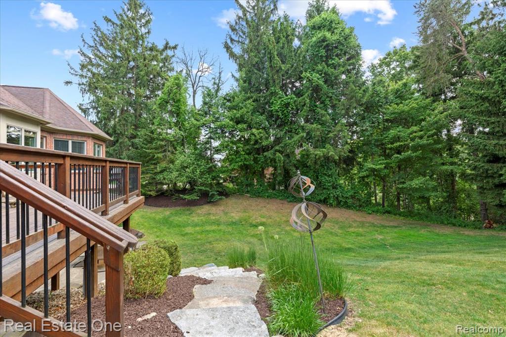 1231 Deer Path Trail