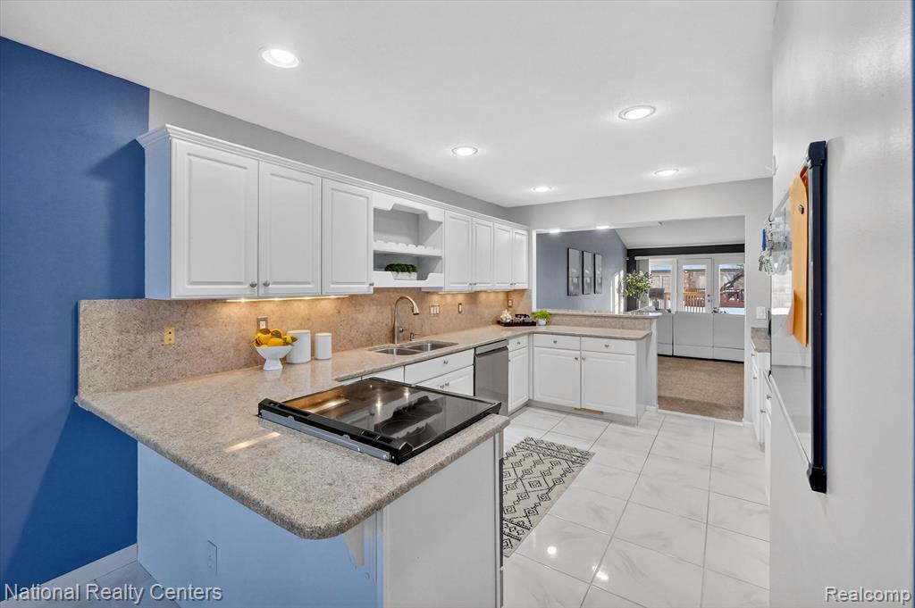 15850 Angelo Lane