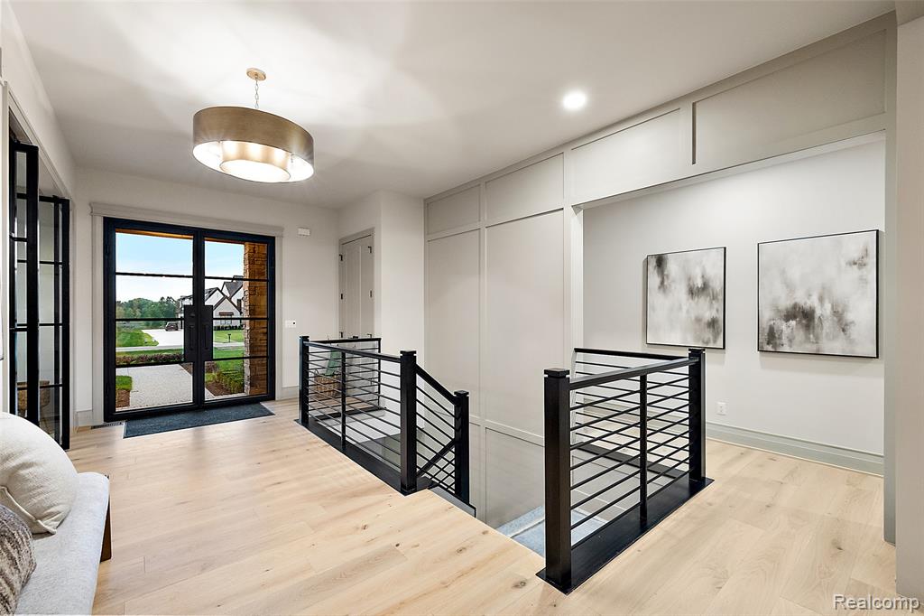 67736 Overlook Trail