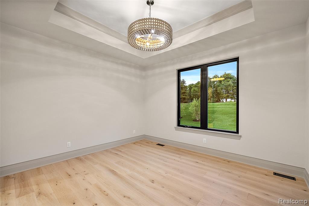 67736 Overlook Trail