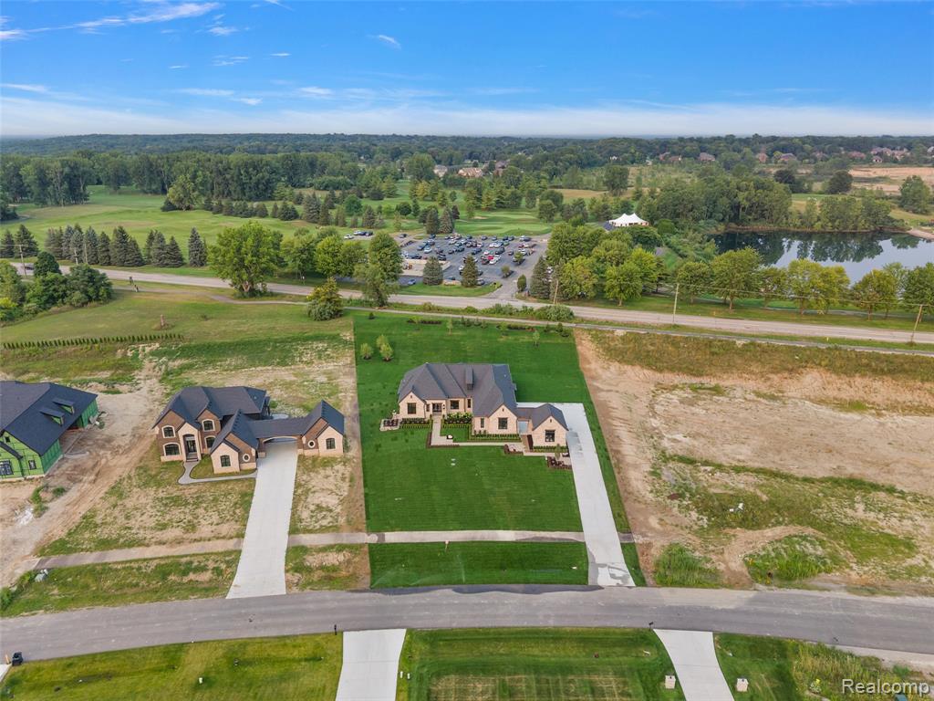 67736 Overlook Trail
