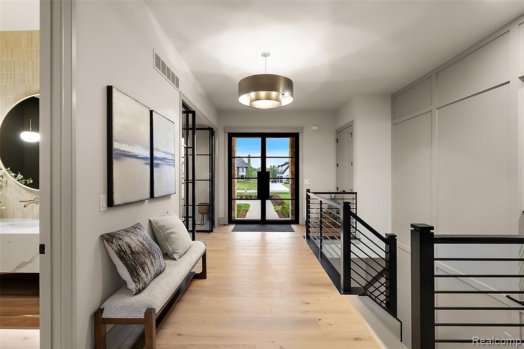 67736 Overlook Trail