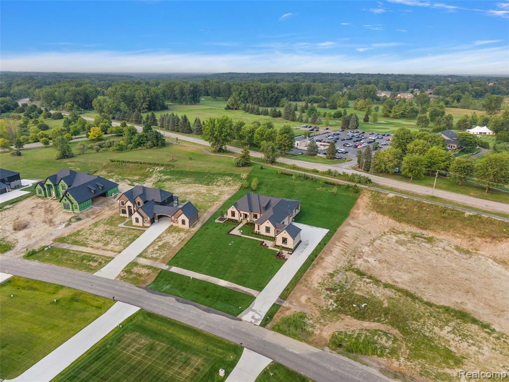 67736 Overlook Trail