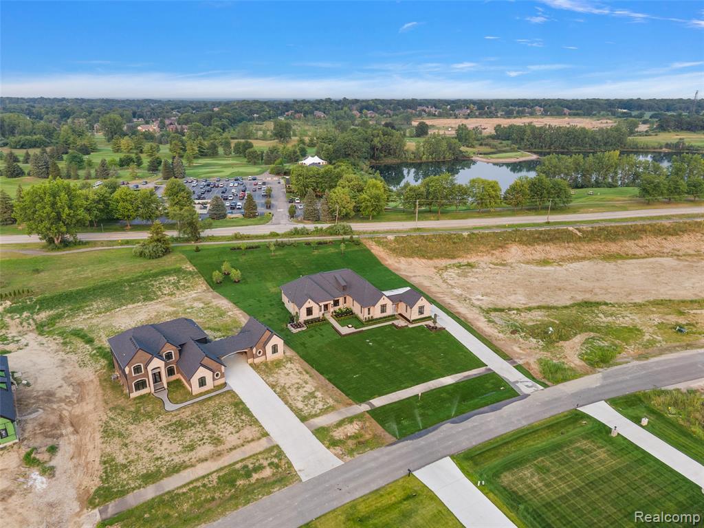 67736 Overlook Trail