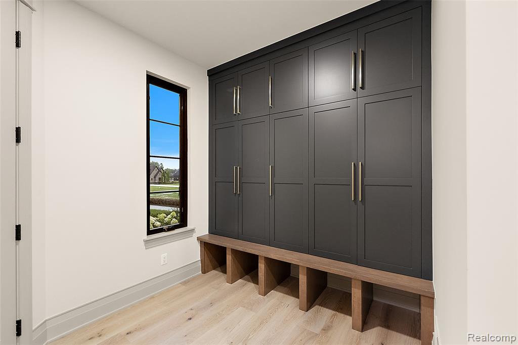 67736 Overlook Trail