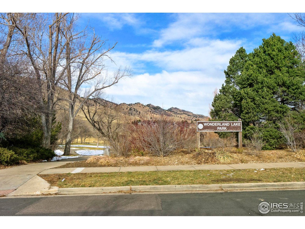 670 Quince Cir