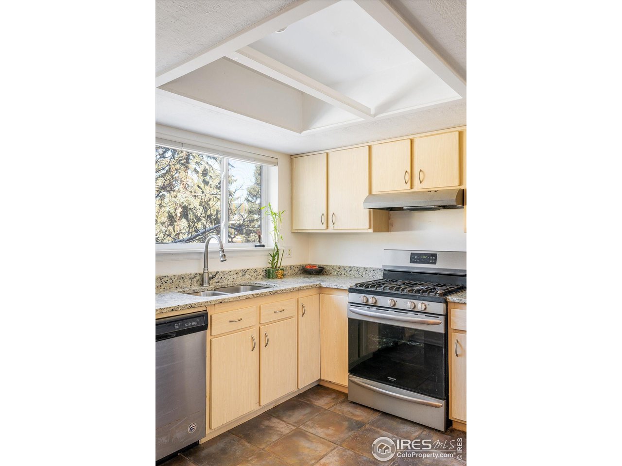670 Quince Cir