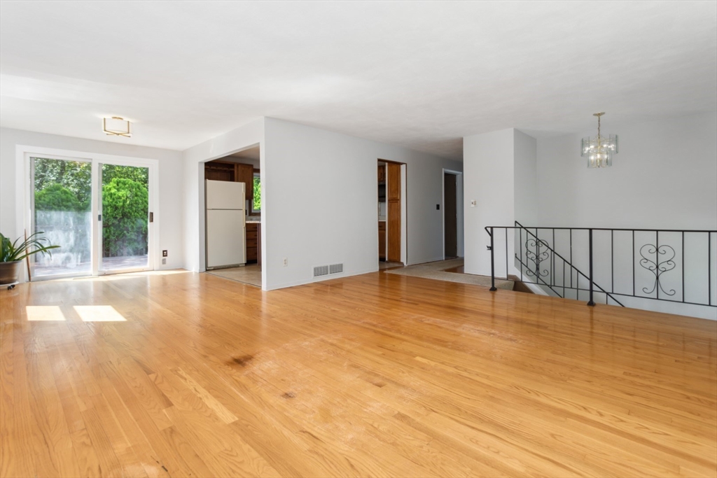 760 Lowell