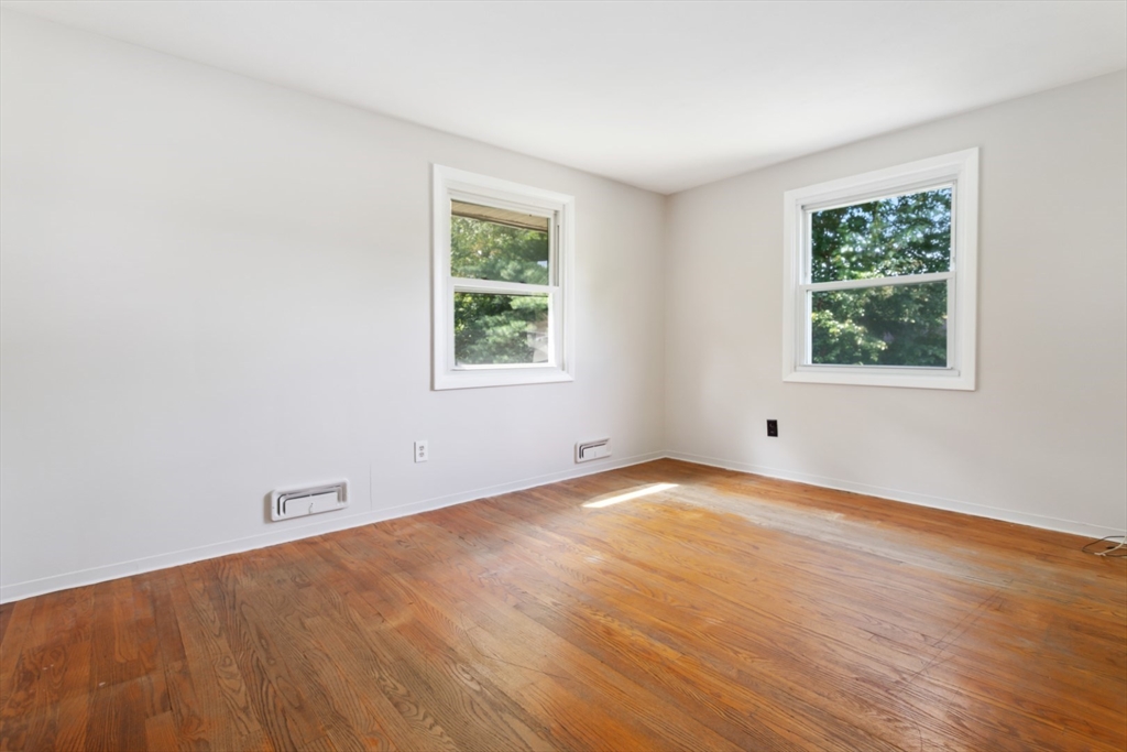 760 Lowell