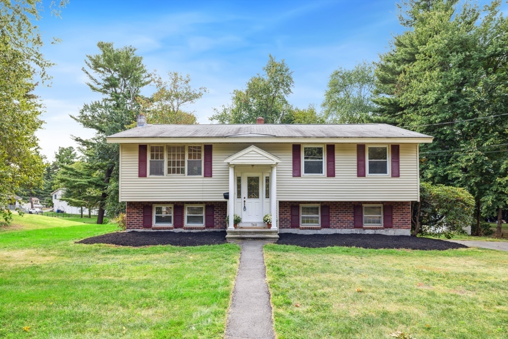 760 Lowell