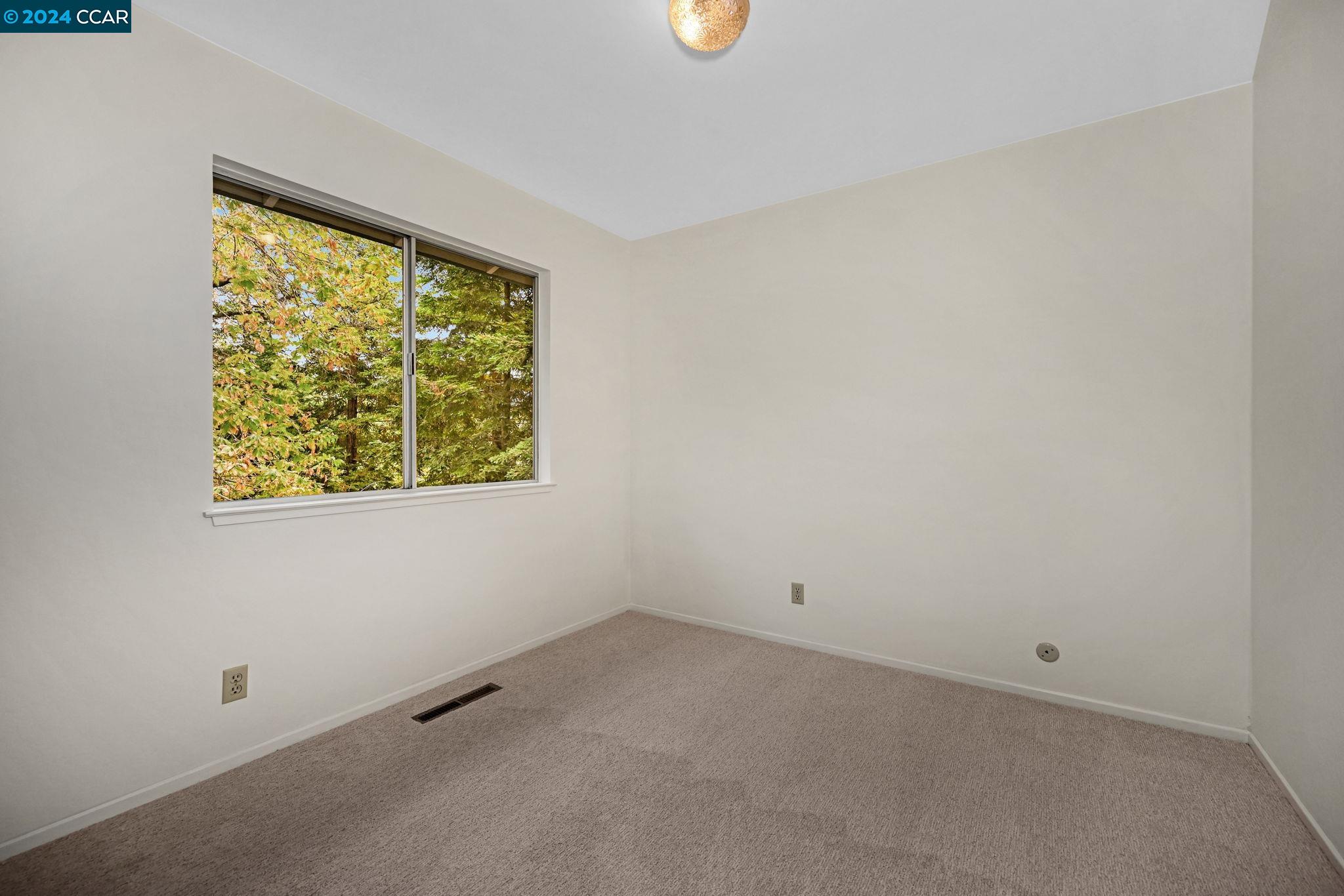 14 Nephi Ct
