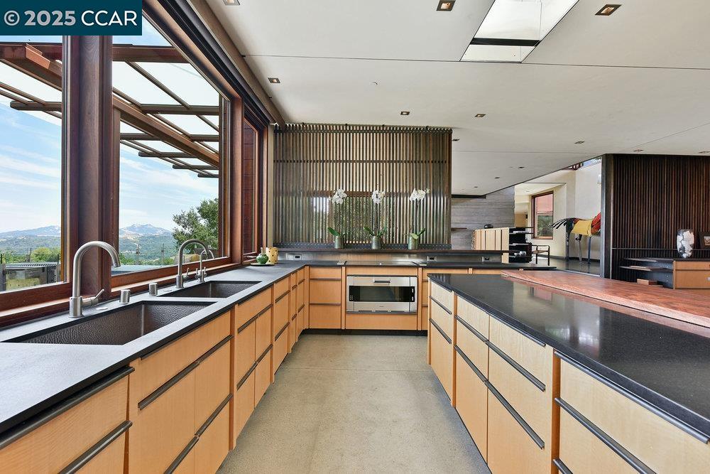 3983 Canyon Road