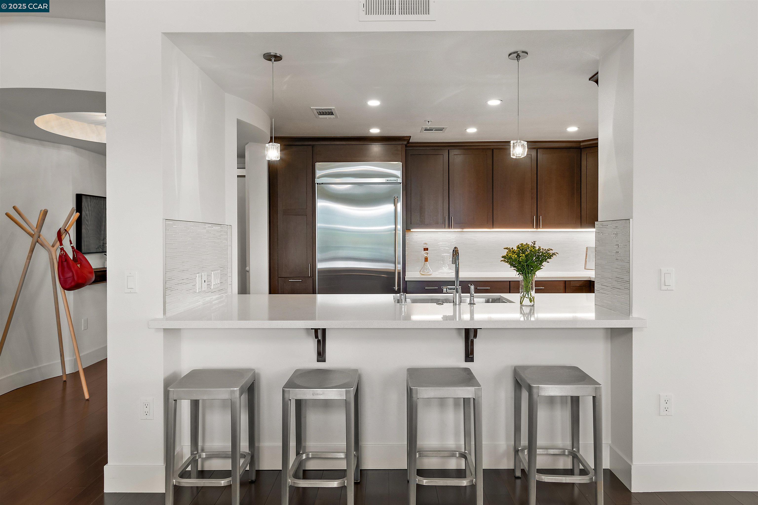 1000 Dewing Ave # 416