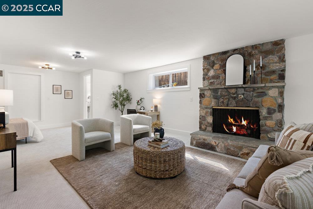1071 Serrano Ct