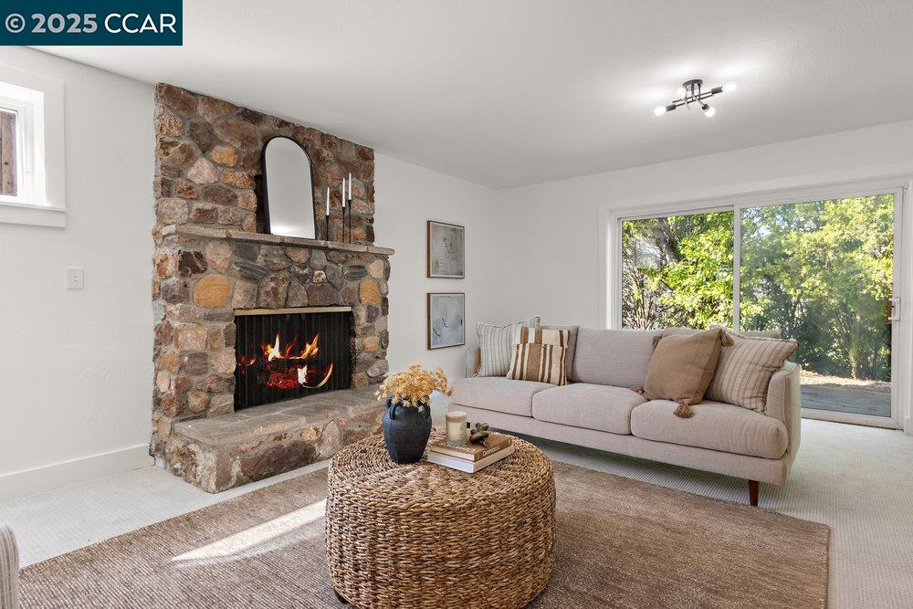 1071 Serrano Ct