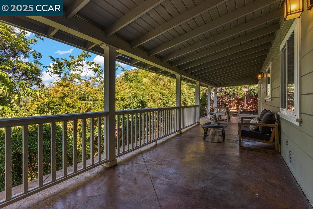 1071 Serrano Ct