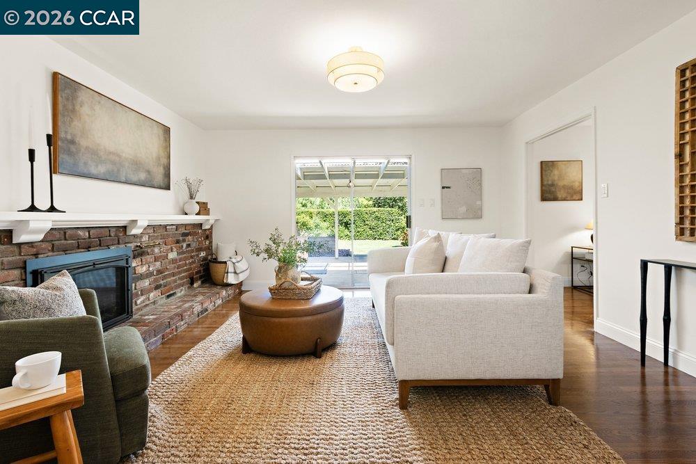 1025 Panadero Way
