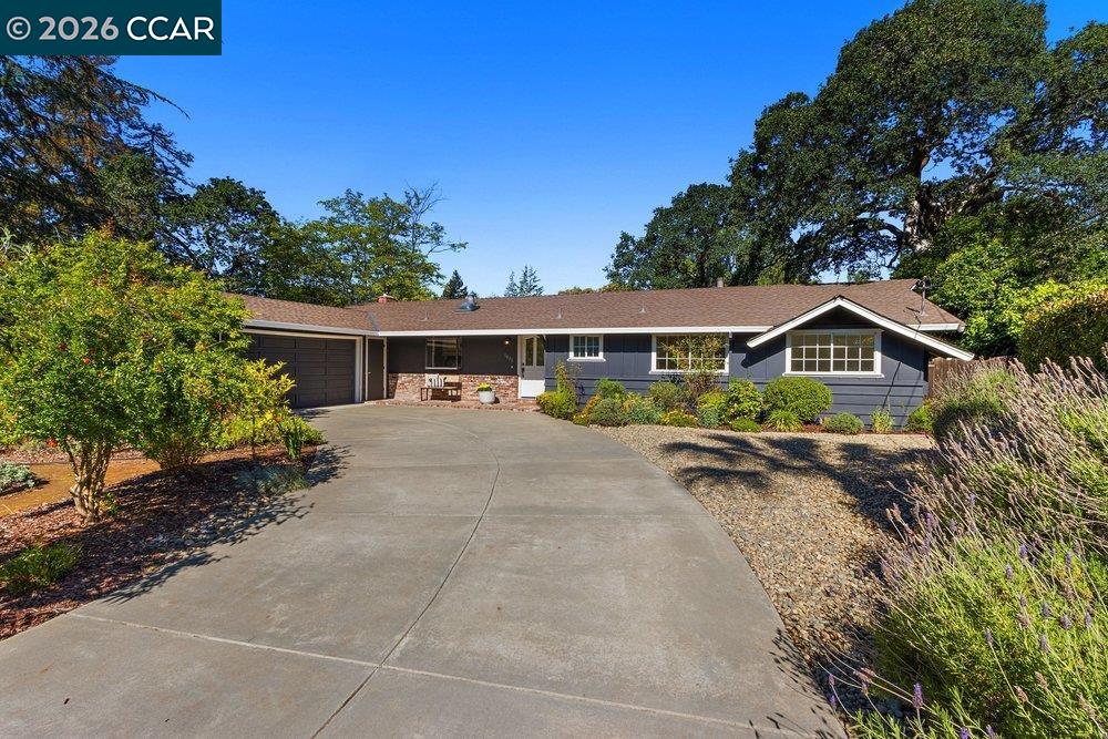 1025 Panadero Way