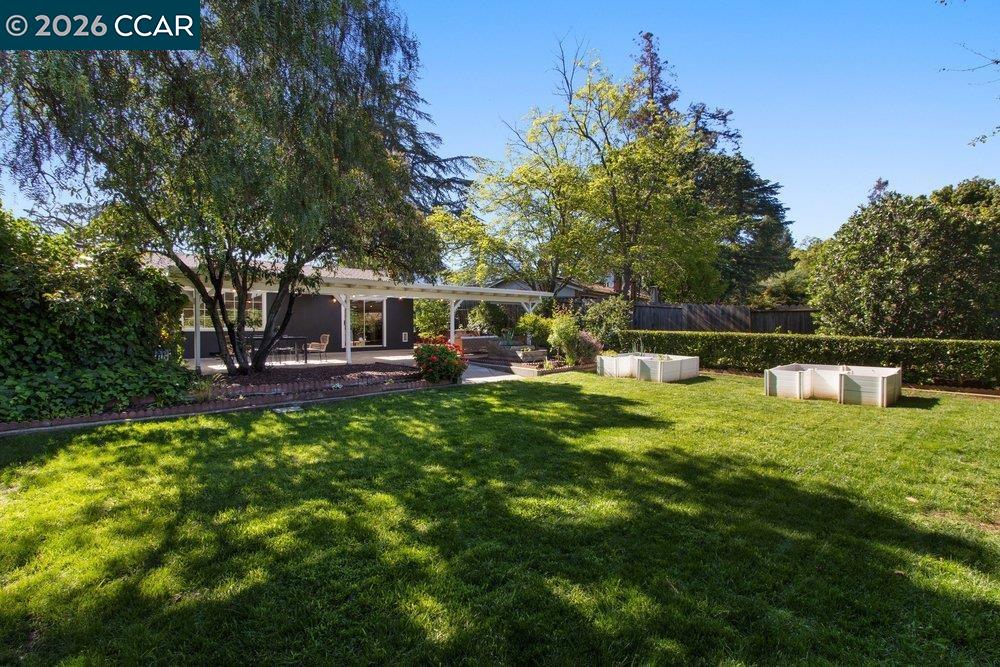 1025 Panadero Way