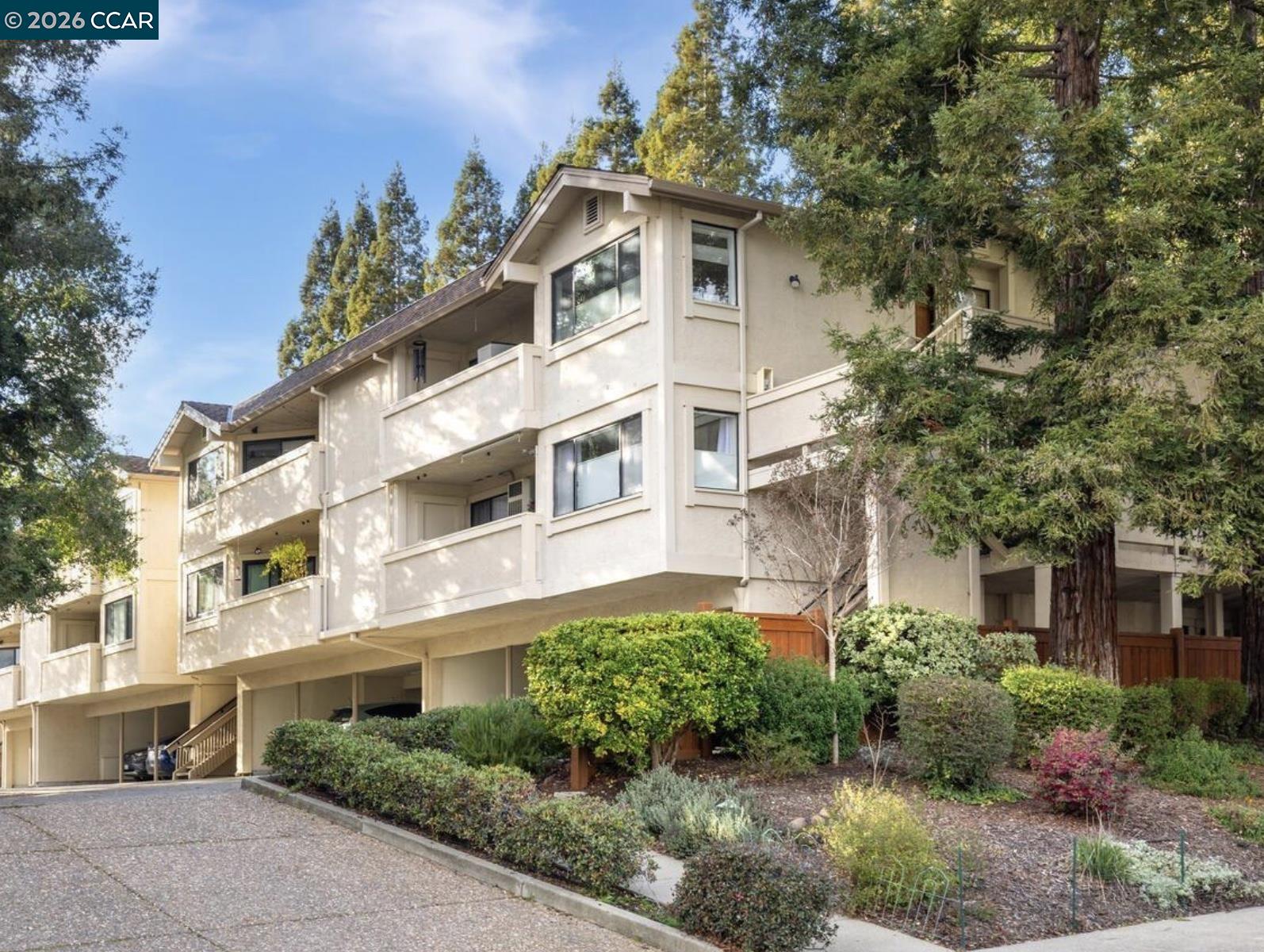 2535 Lucy Lane # B