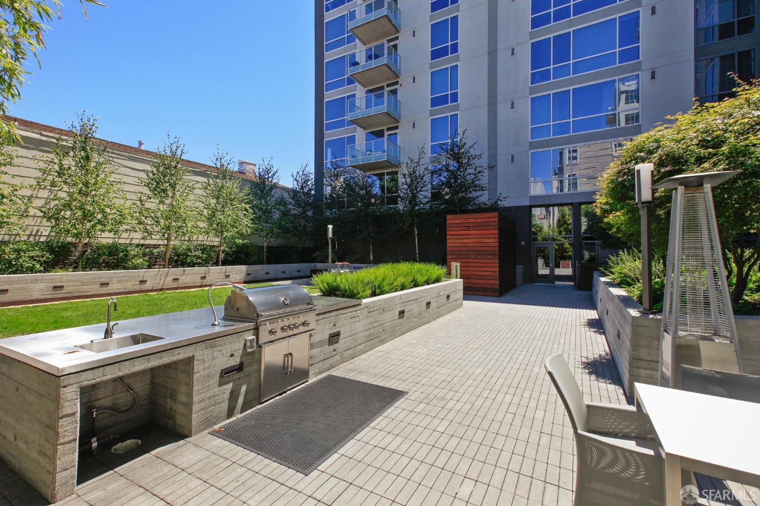 1788 Clay Street # 304