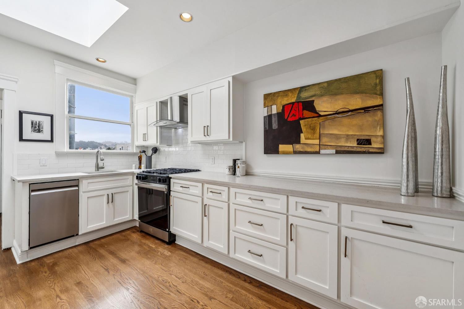 2760 Sacramento Street # 12