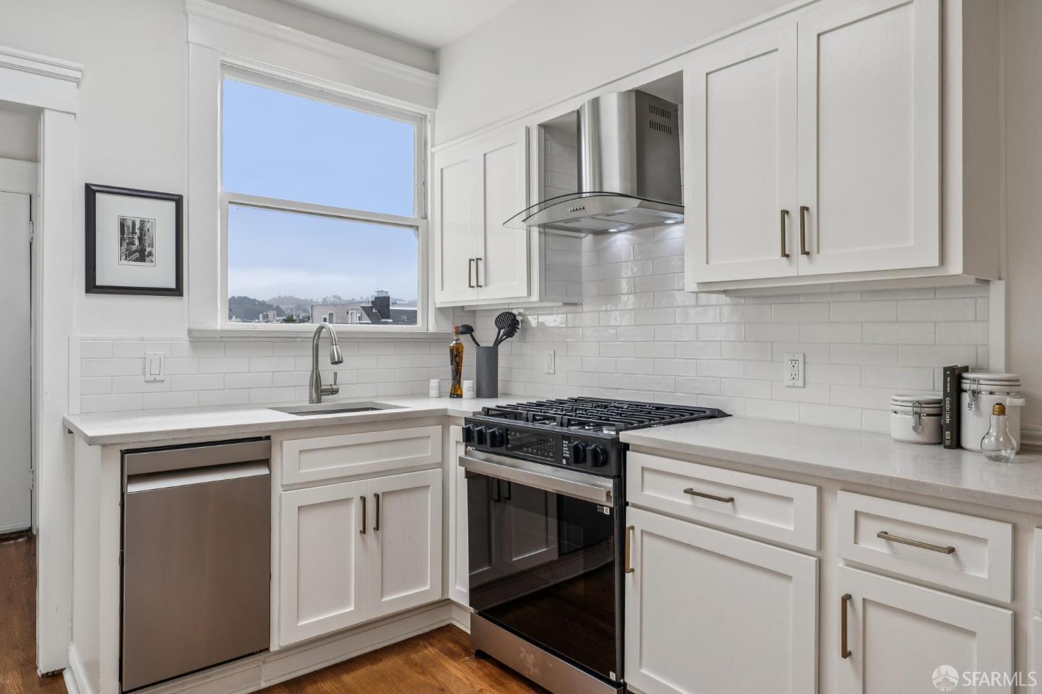 2760 Sacramento Street # 12