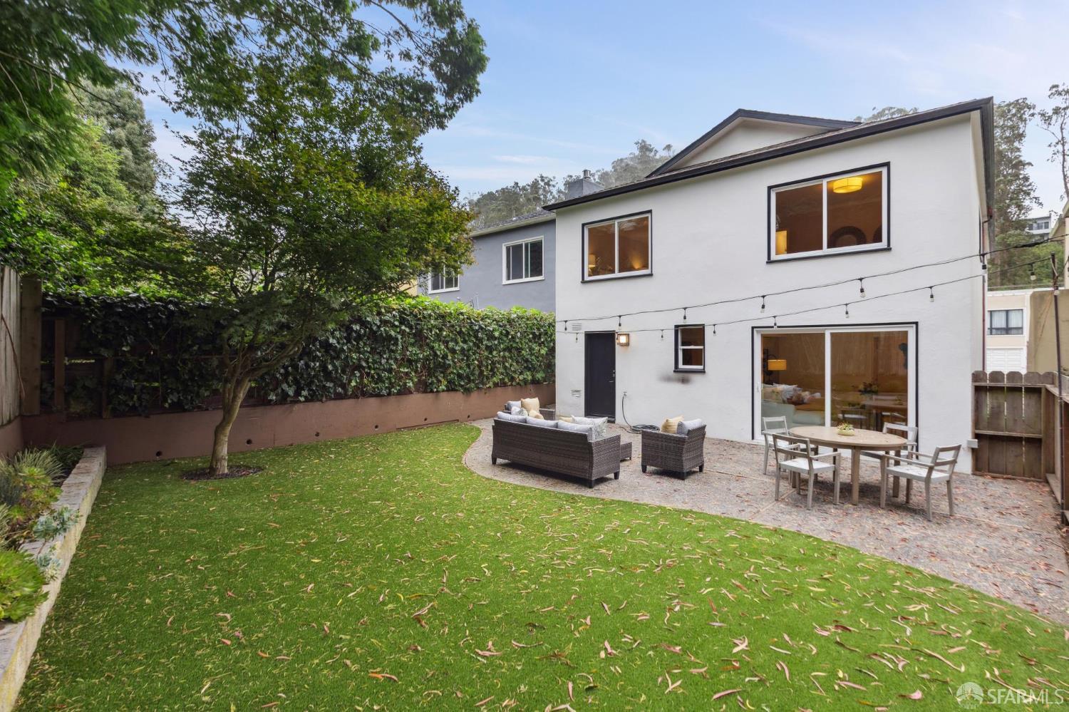 180 Forest Knolls Drive