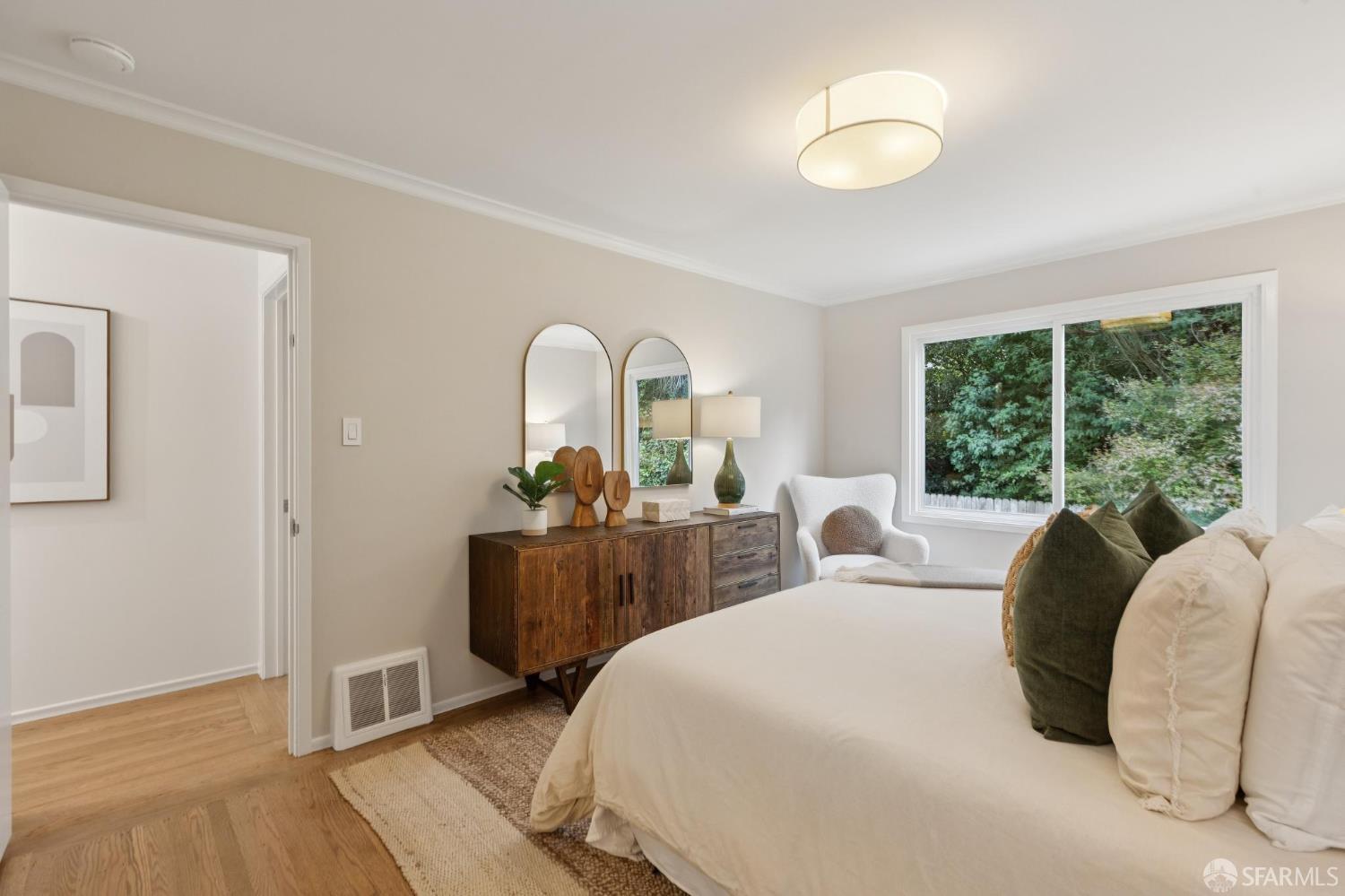 180 Forest Knolls Drive