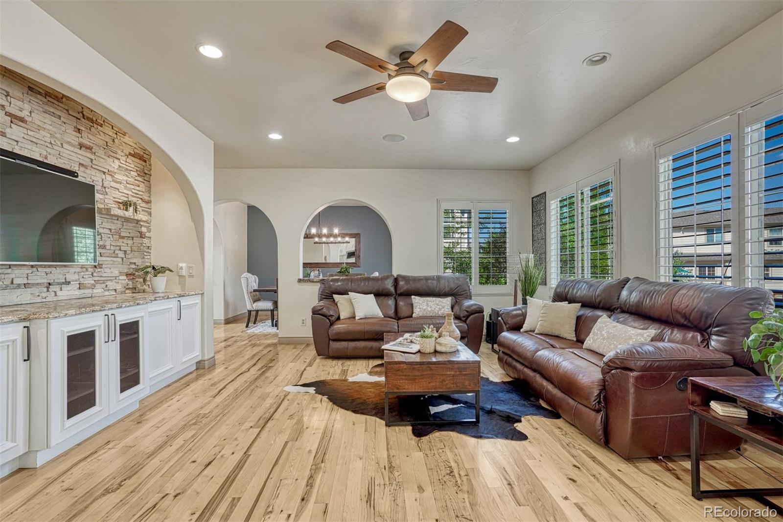 3016 Breezy Lane