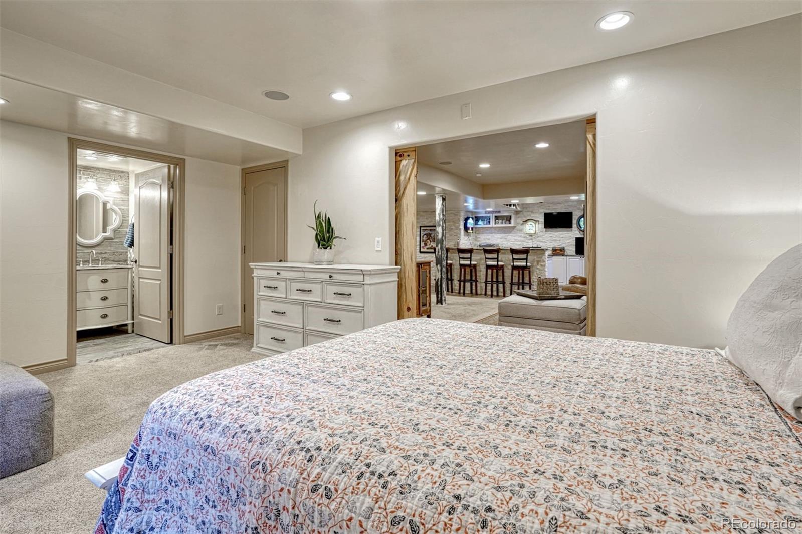 3016 Breezy Lane