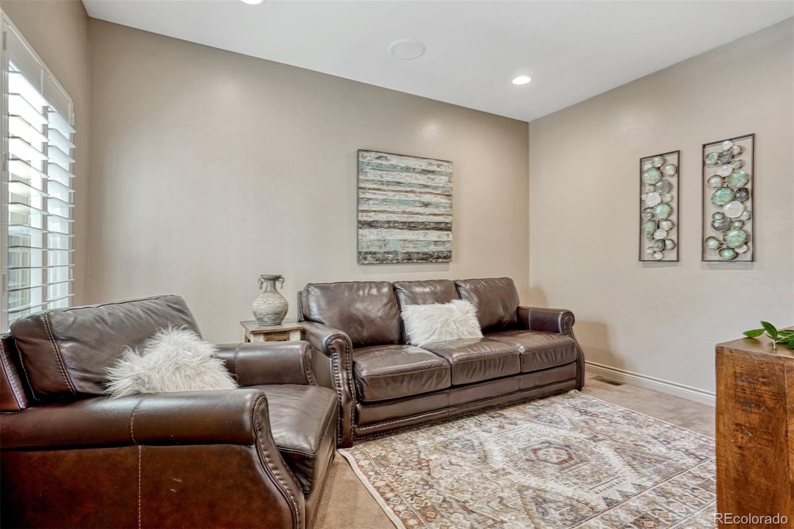 3016 Breezy Lane