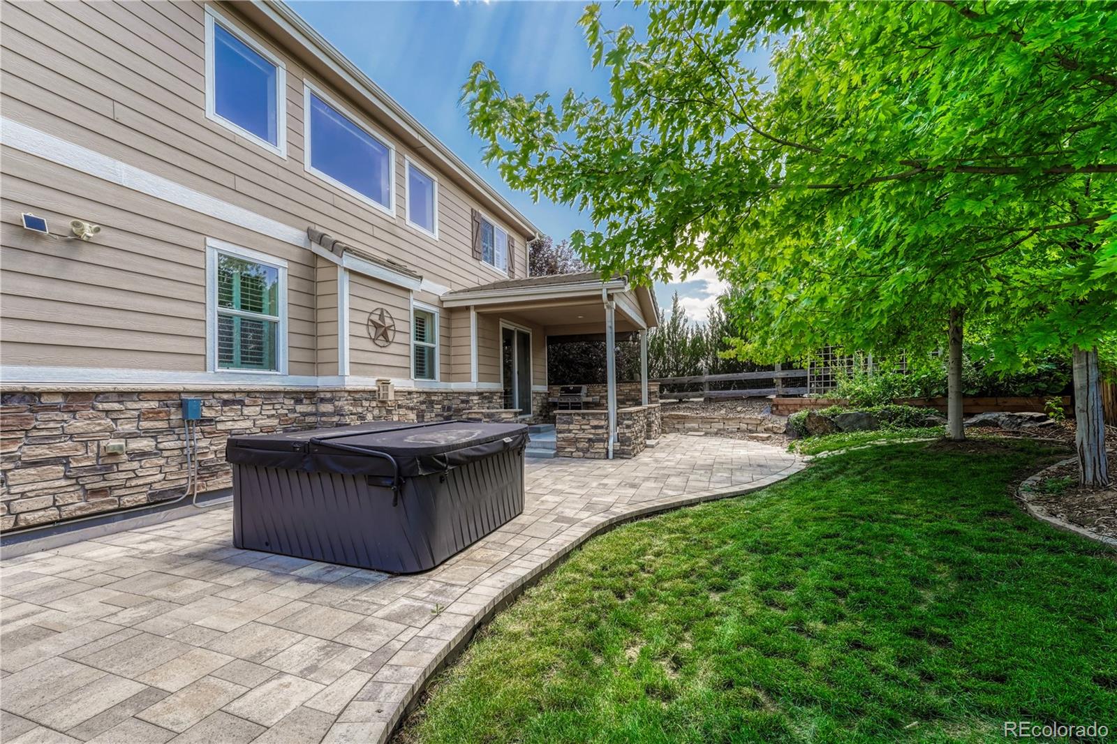 10761 Hillsboro Circle