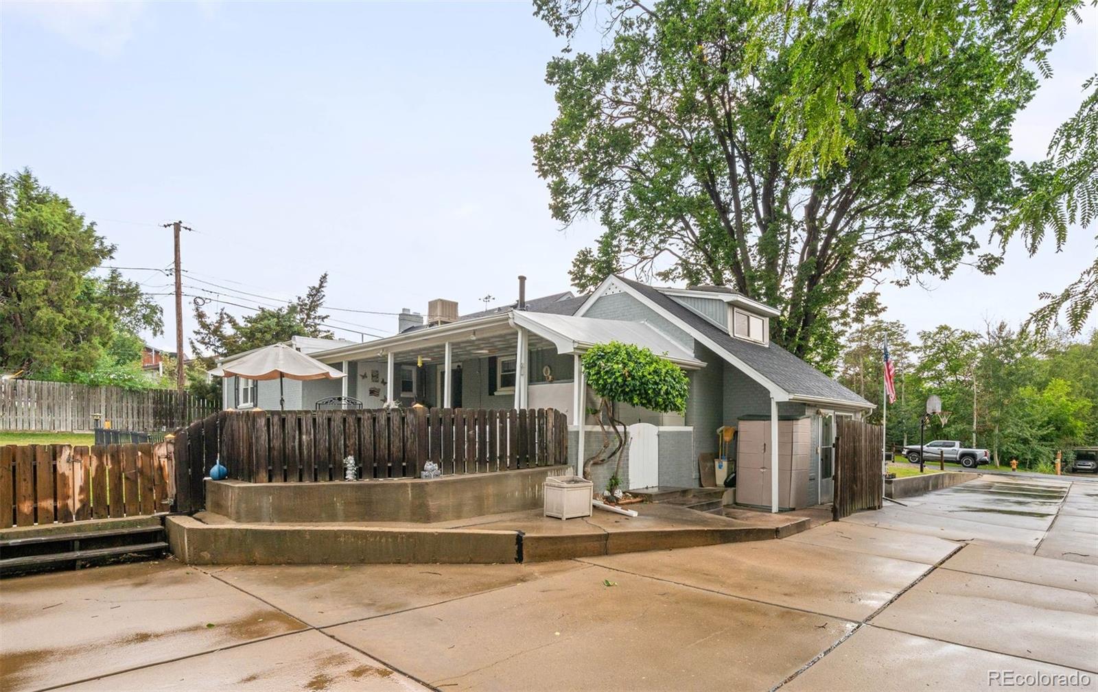 3888 Estes Street