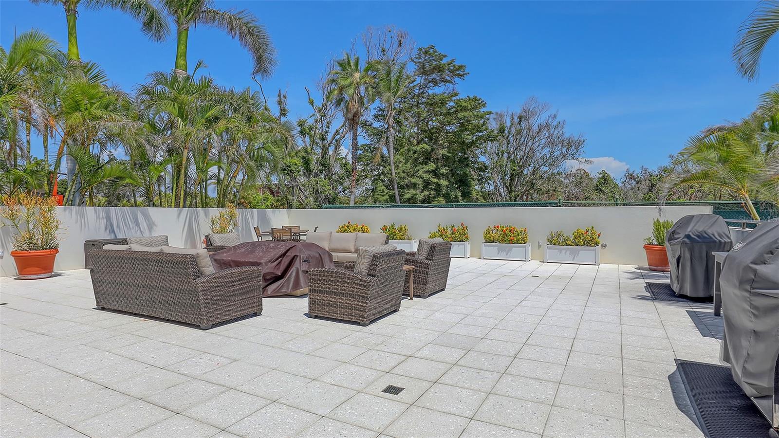 1465 GULF OF MEXICO DR #502