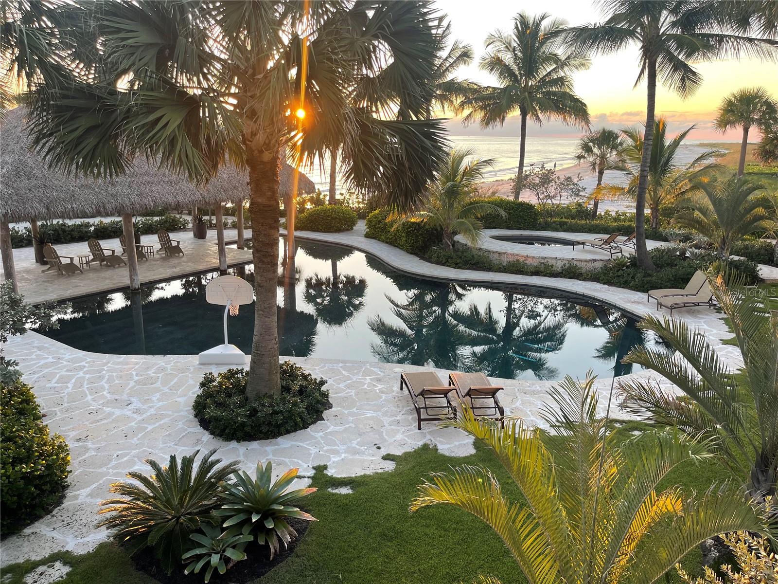 6633 GULF OF MEXICO DR