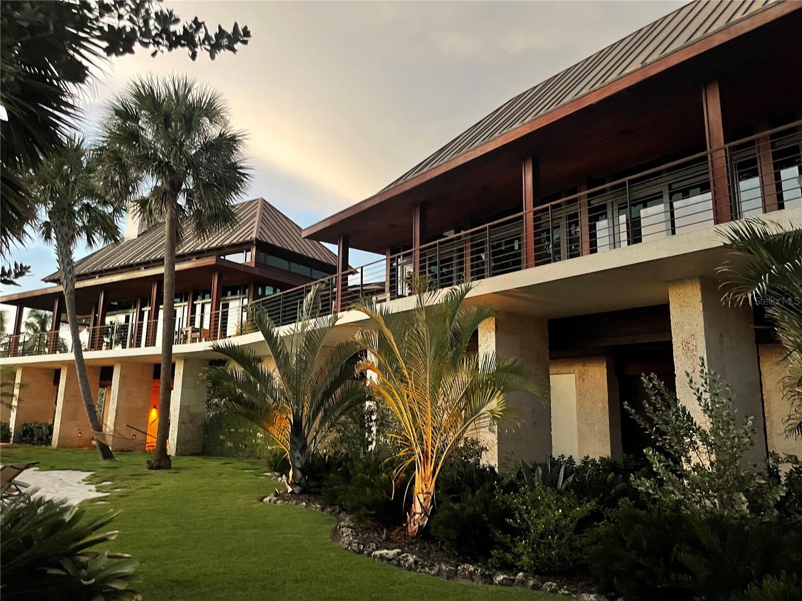 6633 GULF OF MEXICO DR