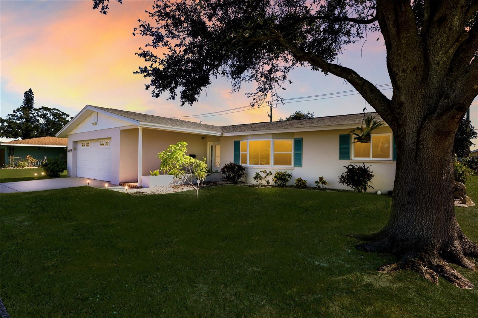3327 S Lockwood Ridge Rd Sarasota Fl Us 34239 Mfra4709968