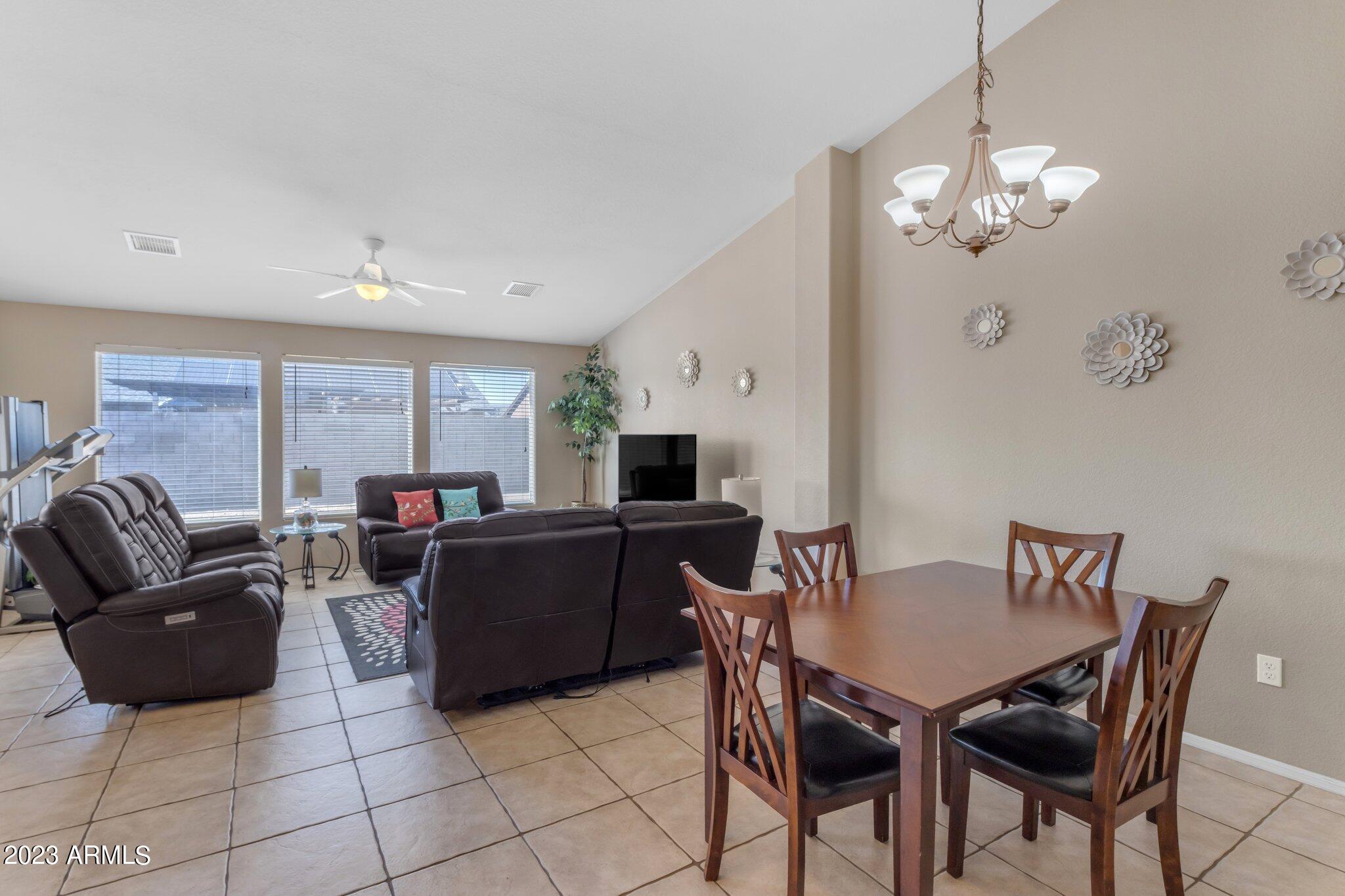 1316 E ROSEMARY Trail