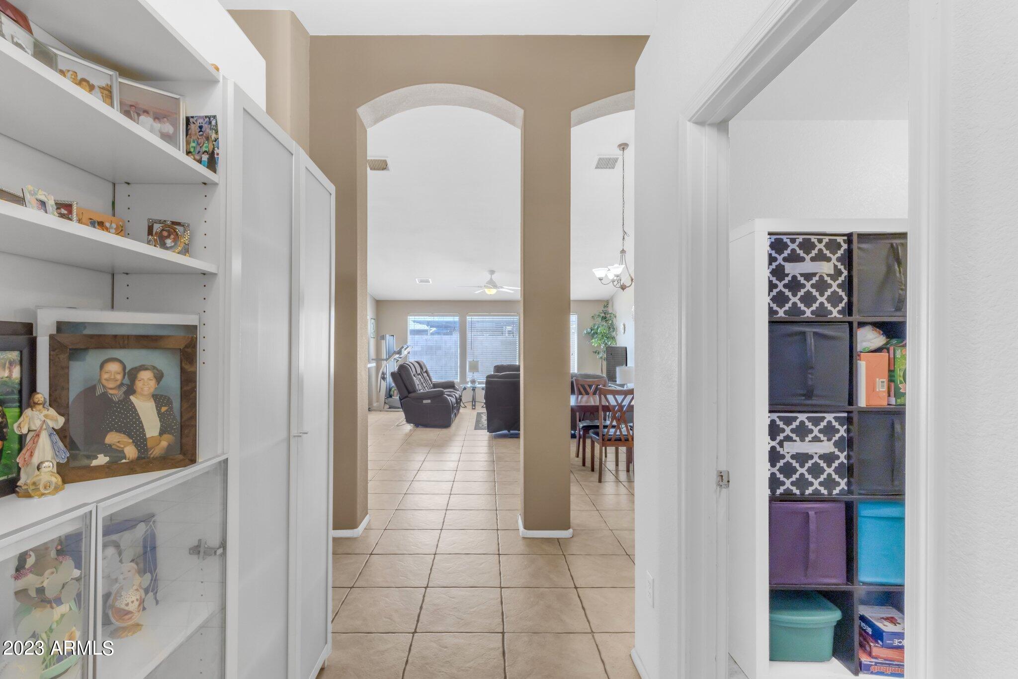 1316 E ROSEMARY Trail
