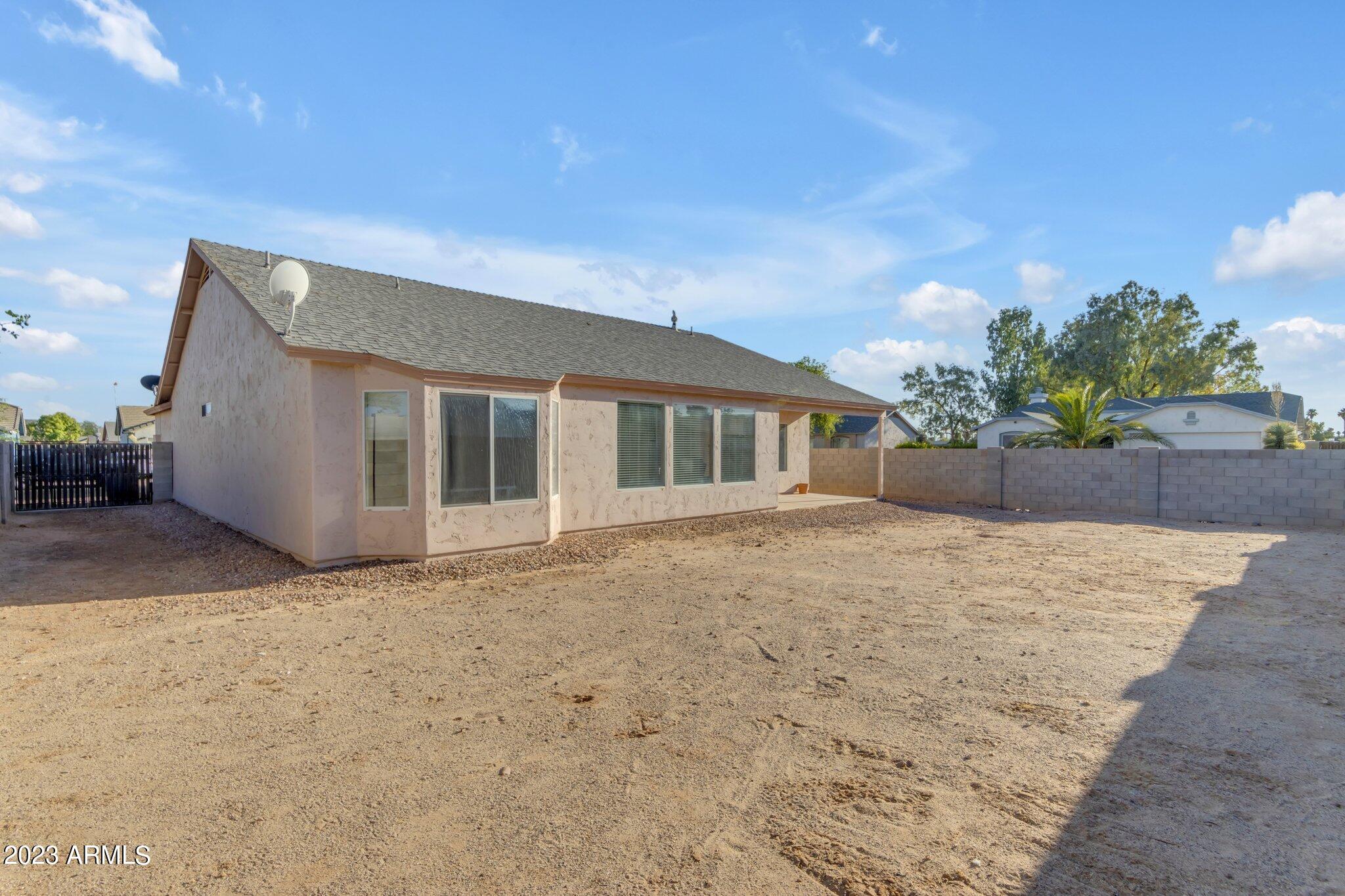 1316 E ROSEMARY Trail