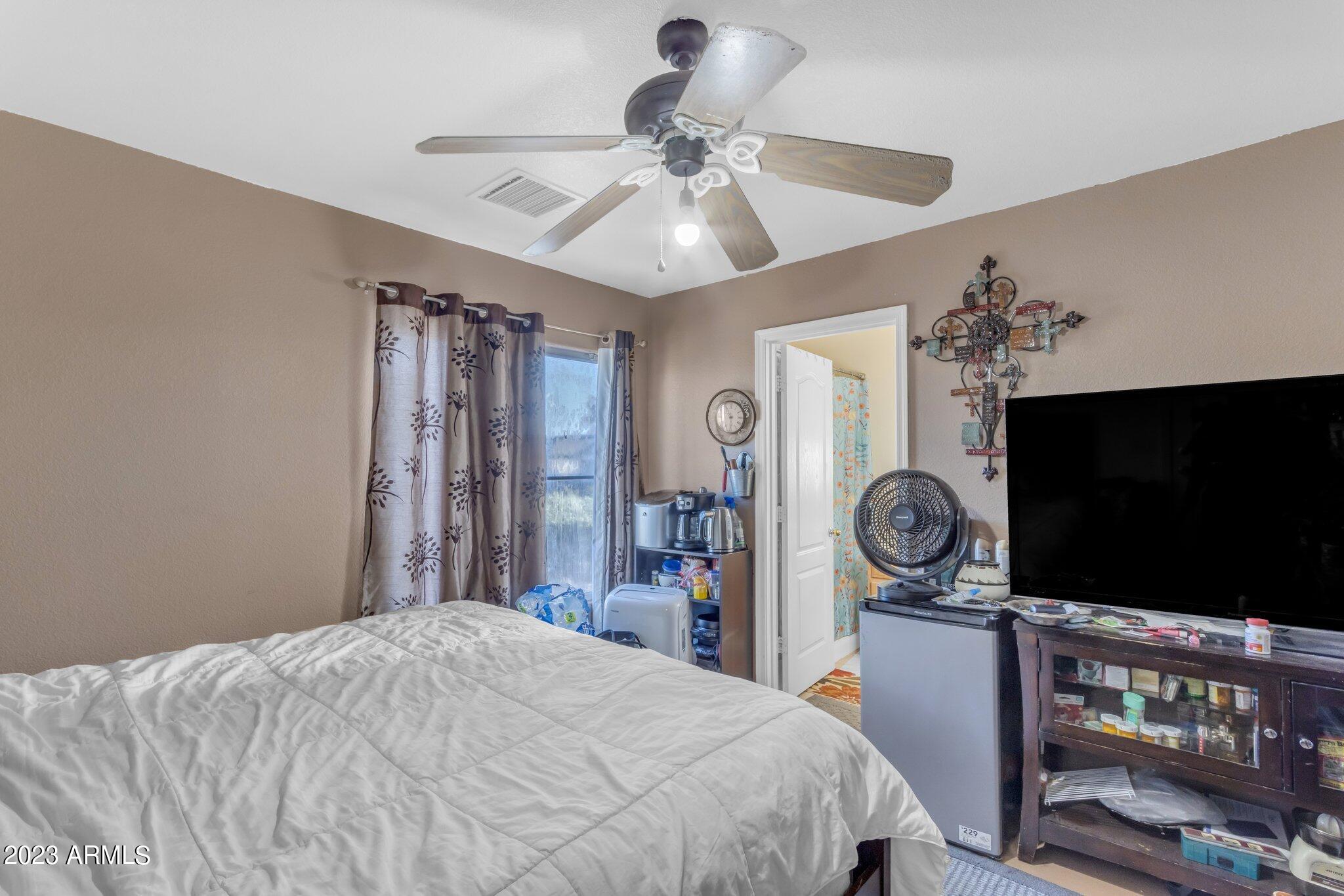 1316 E ROSEMARY Trail