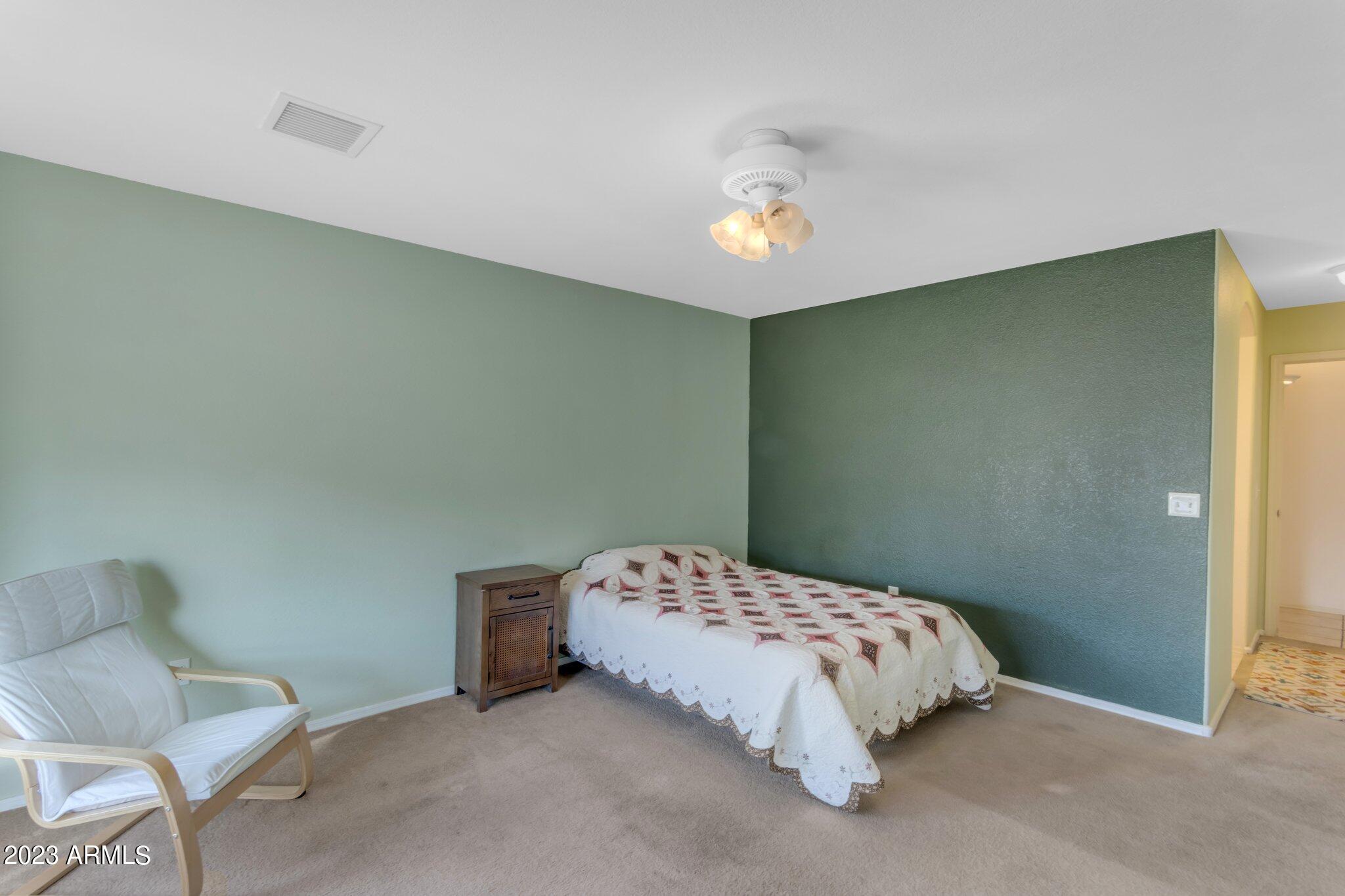 1316 E ROSEMARY Trail