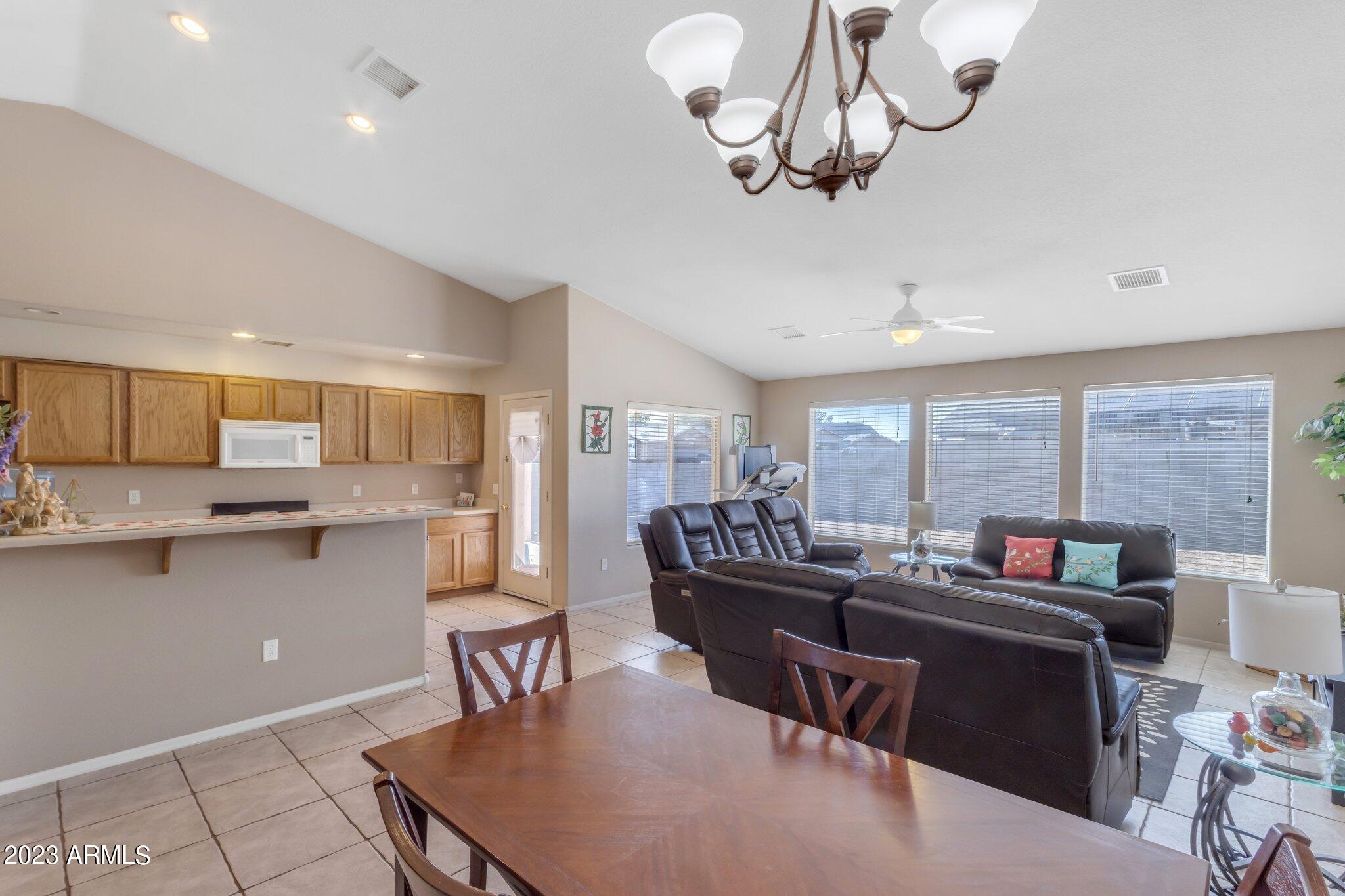 1316 E ROSEMARY Trail