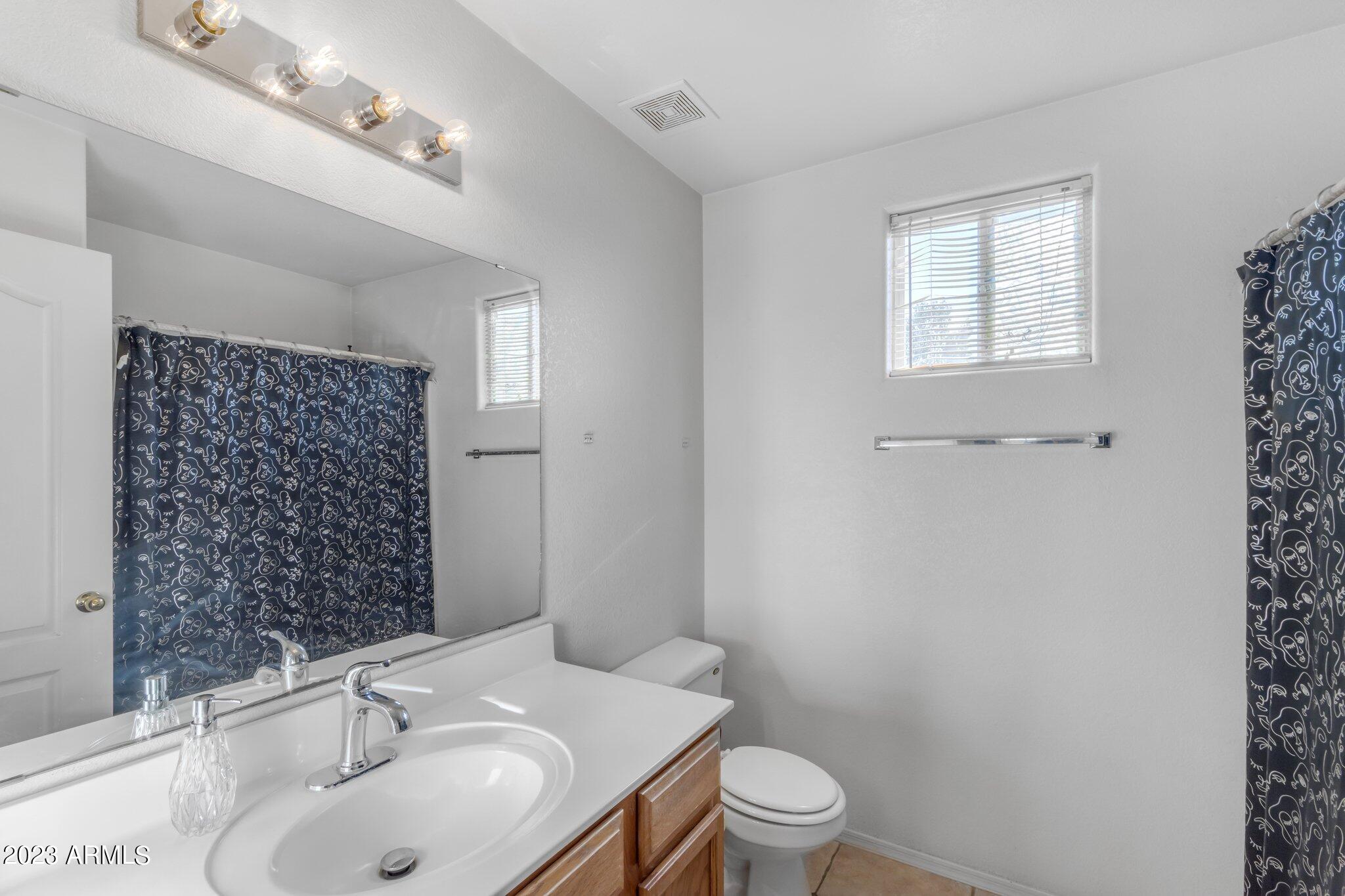 1316 E ROSEMARY Trail