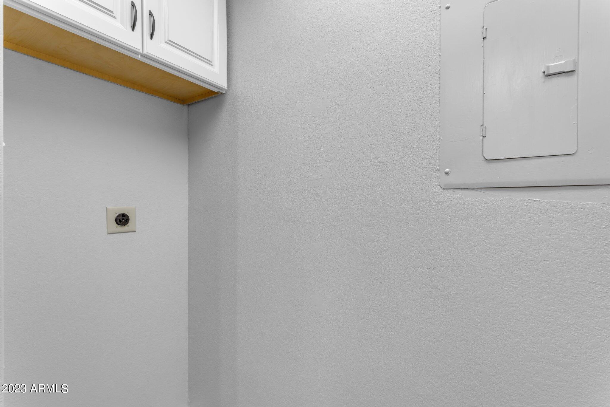 15801 N 29TH Street Unit: 11