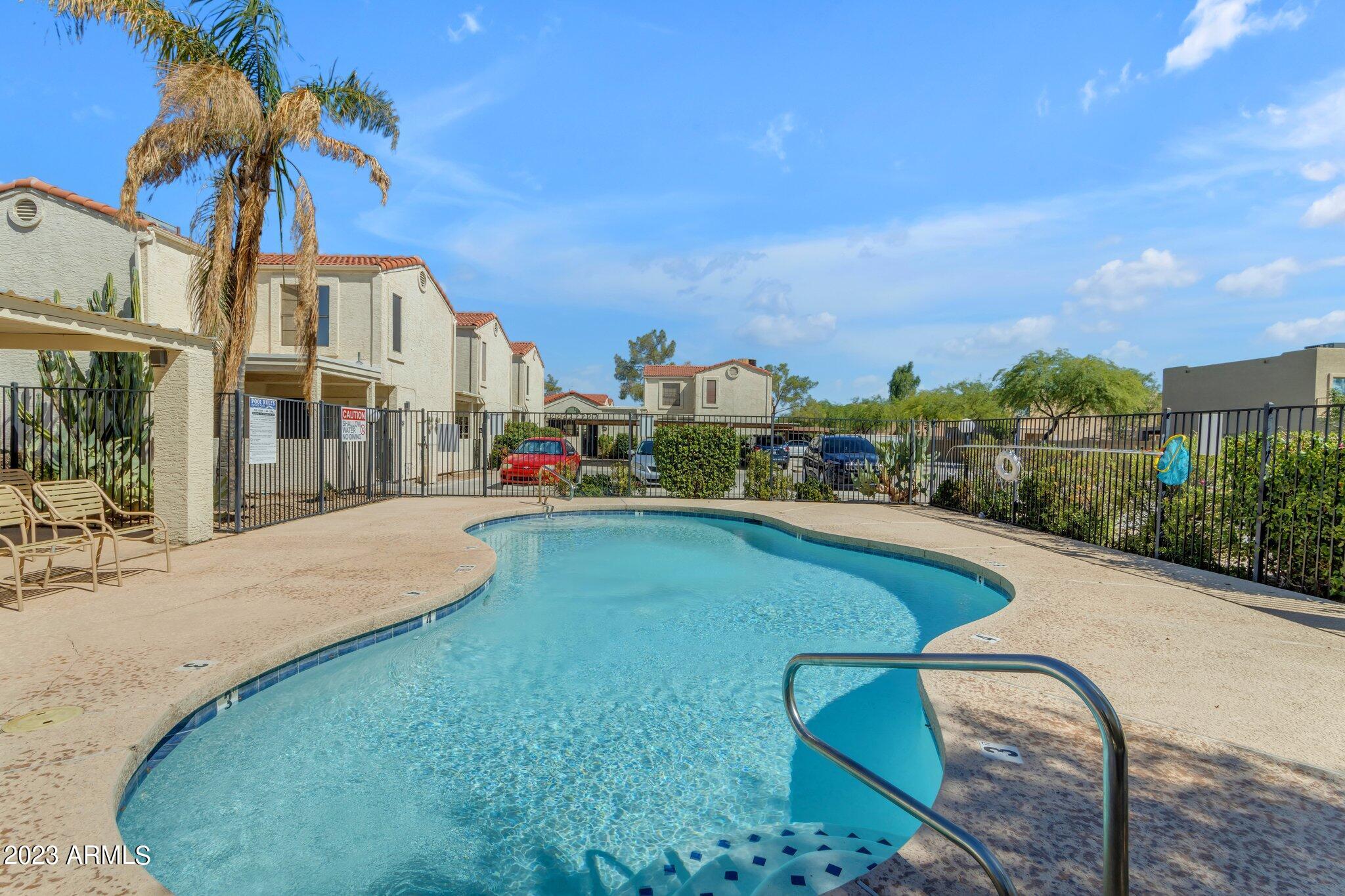 15801 N 29TH Street Unit: 11