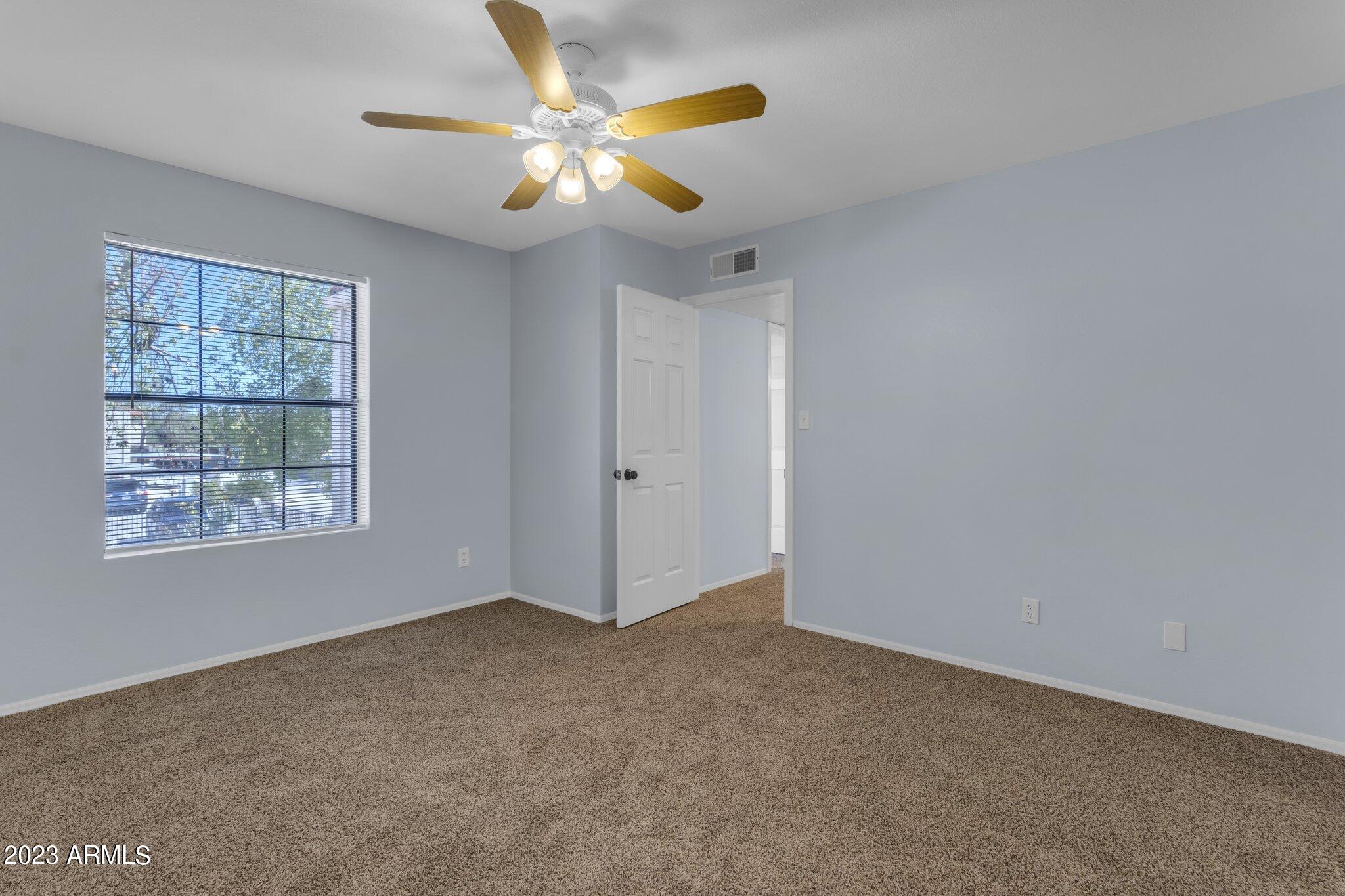 15801 N 29TH Street Unit: 11