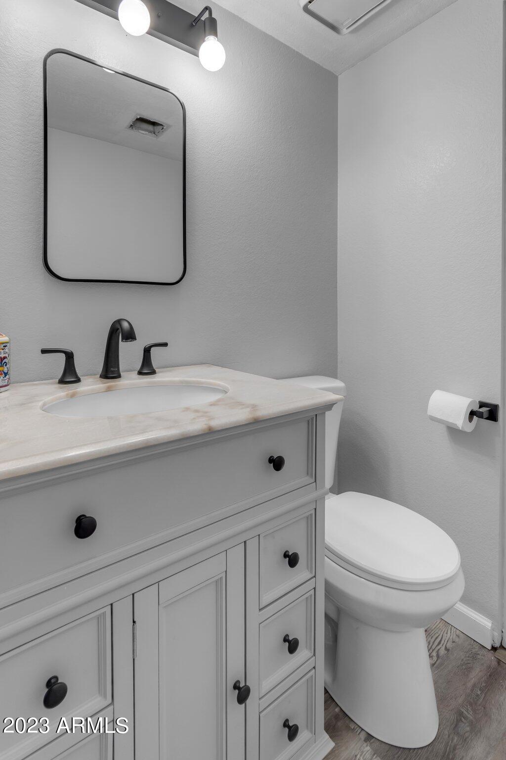 15801 N 29TH Street Unit: 11