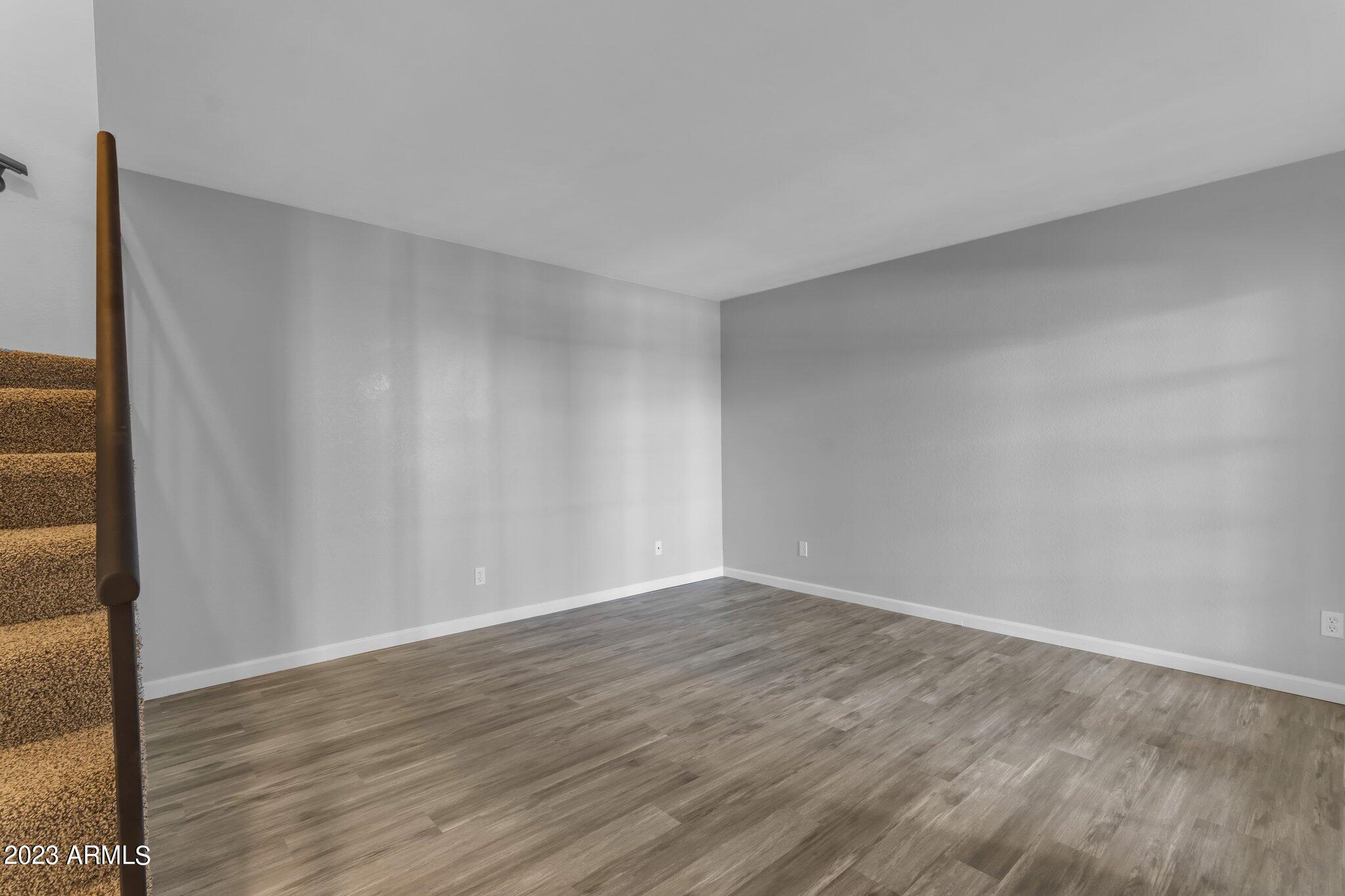 15801 N 29TH Street Unit: 11